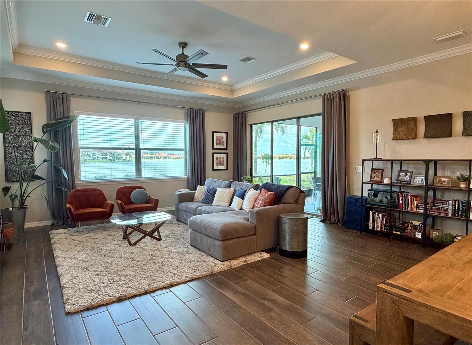 TOSCANA ISLES - Residential