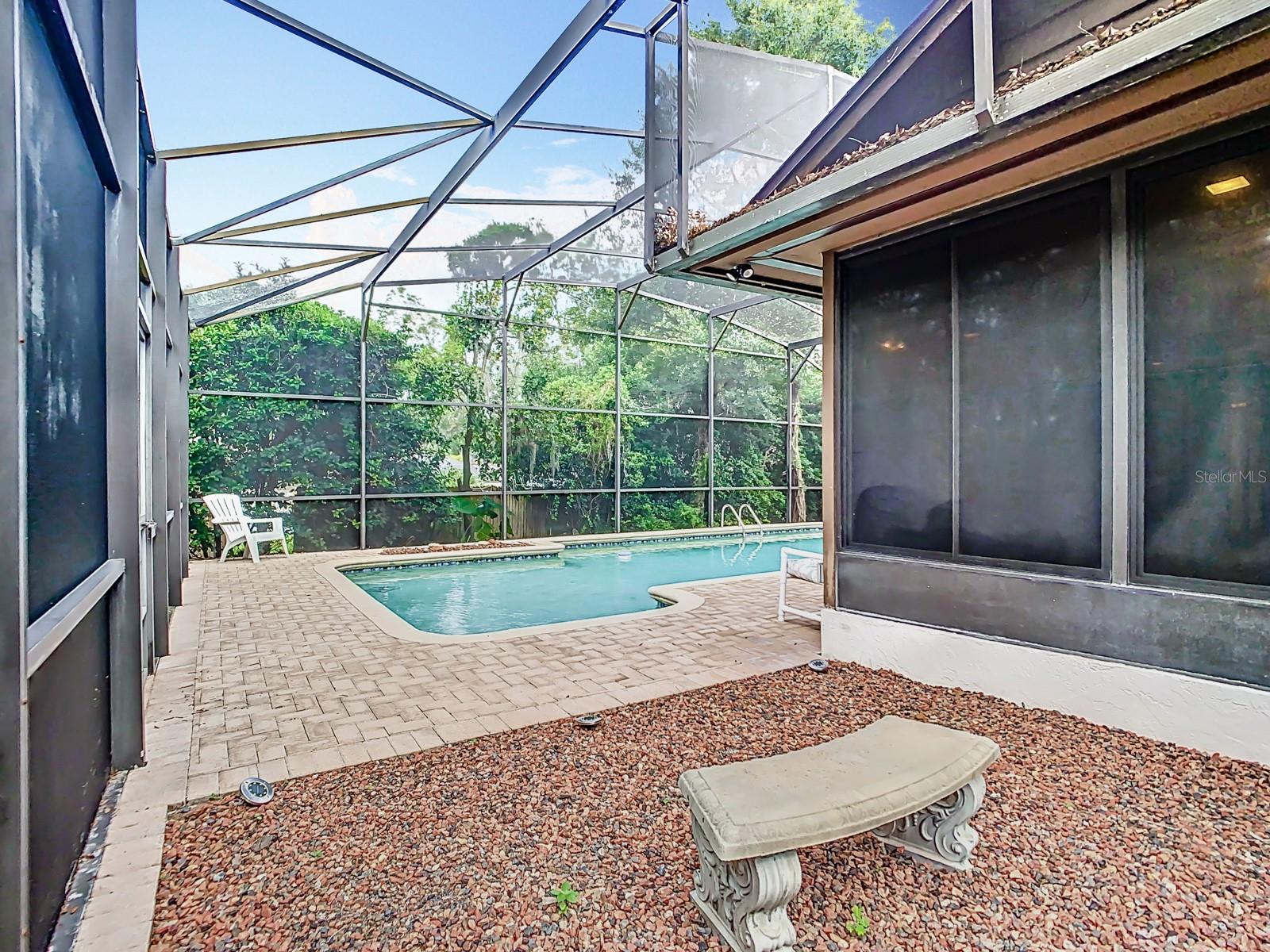 NORTH COVE - Residential