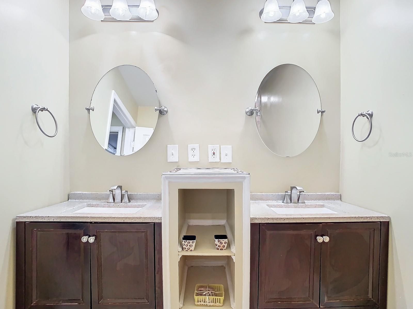 NORTH COVE - Residential