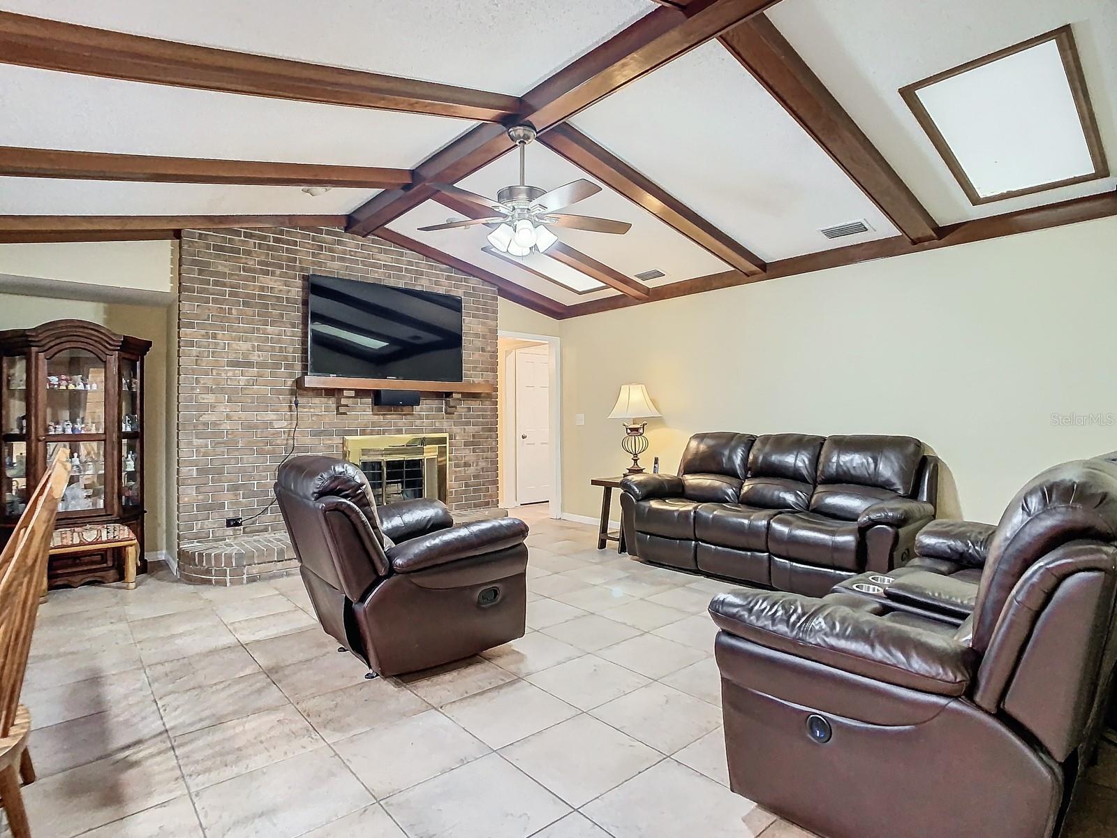 NORTH COVE - Residential