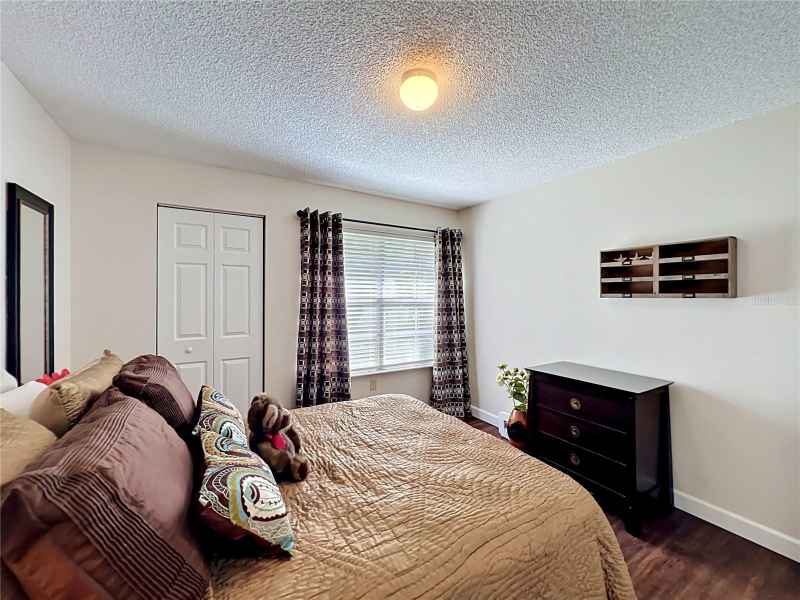 VILLAS AT LAKESIDE A CONDO - Residential