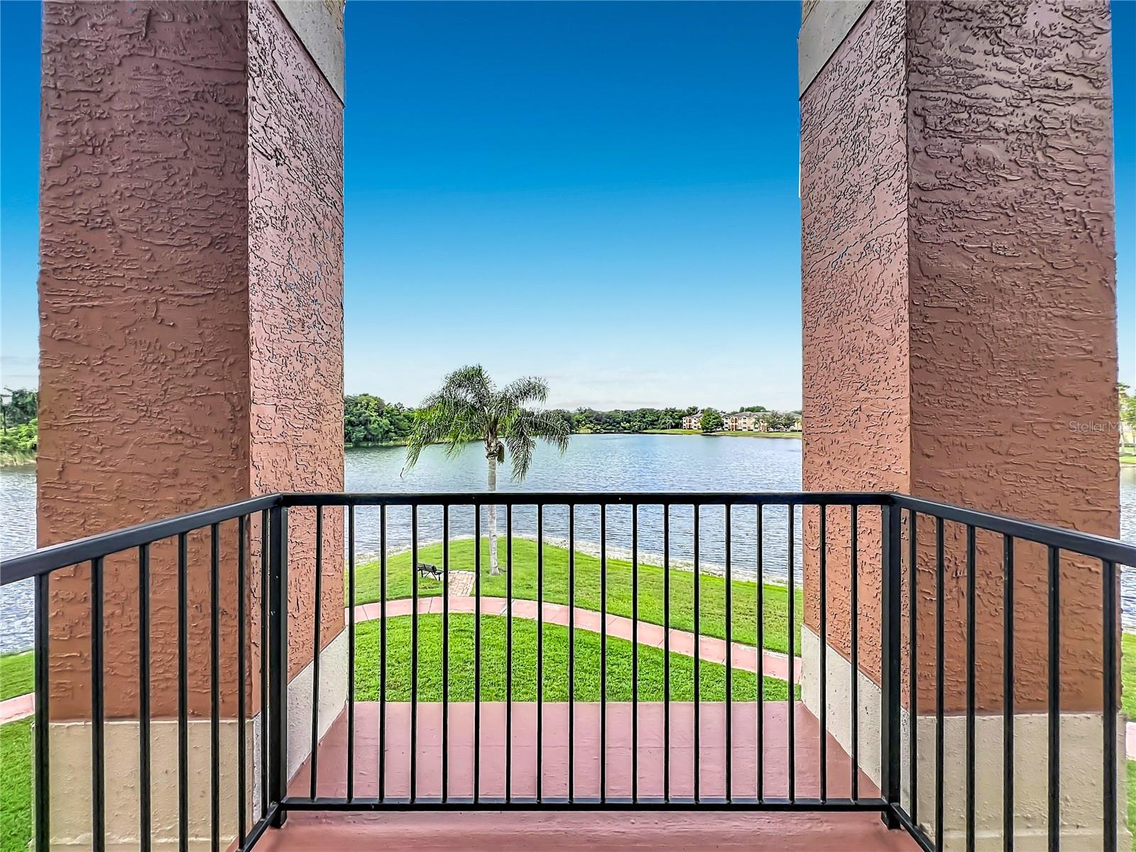VILLAS AT LAKESIDE A CONDO - Residential