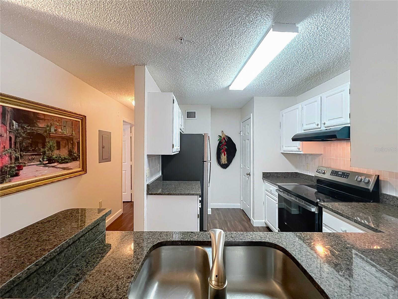 VILLAS AT LAKESIDE A CONDO - Residential