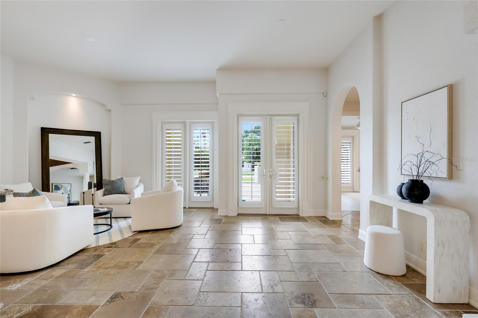 4946 BRYWILL CIRCLE