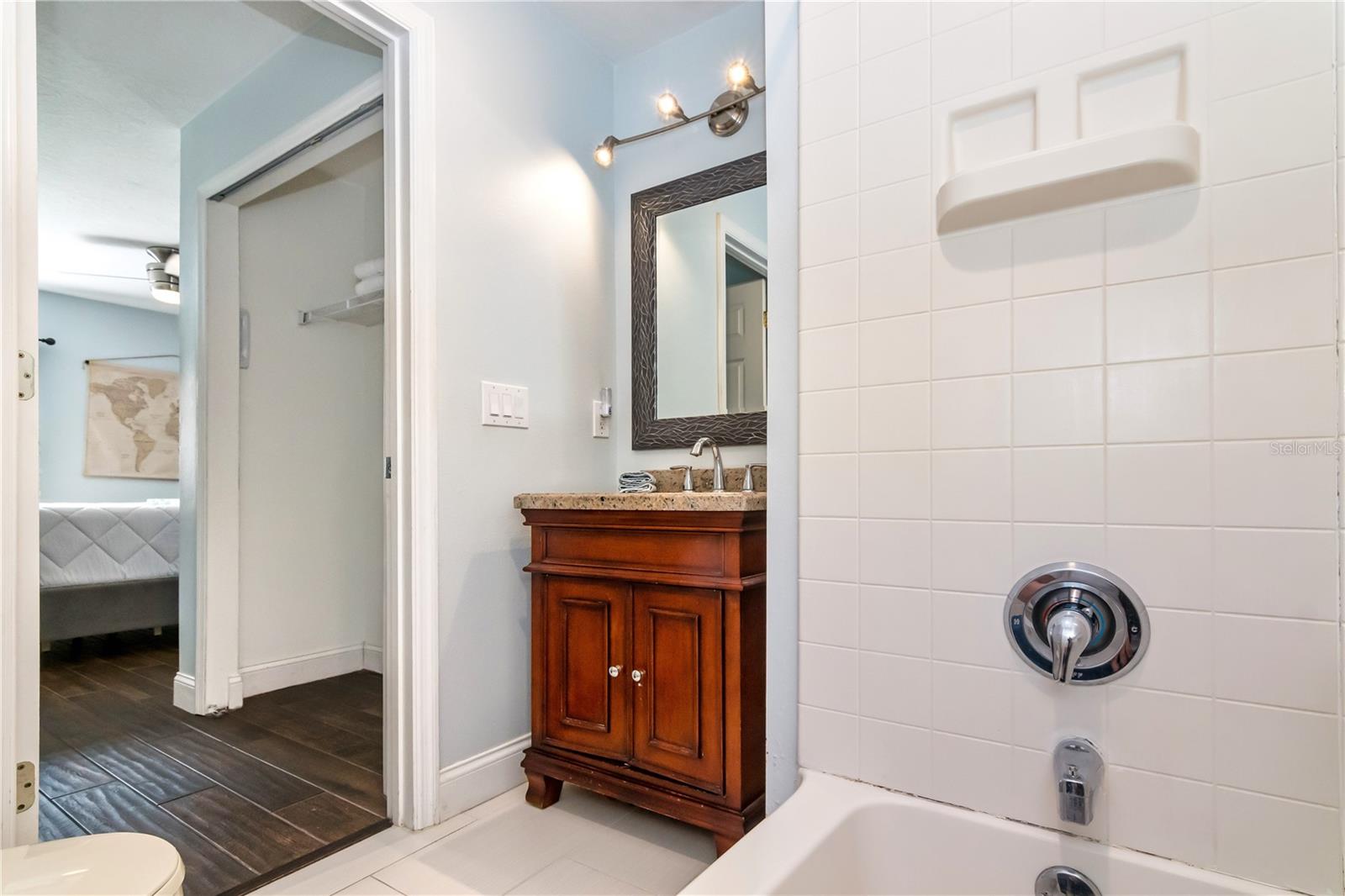 AVIANA PH 01 - Residential