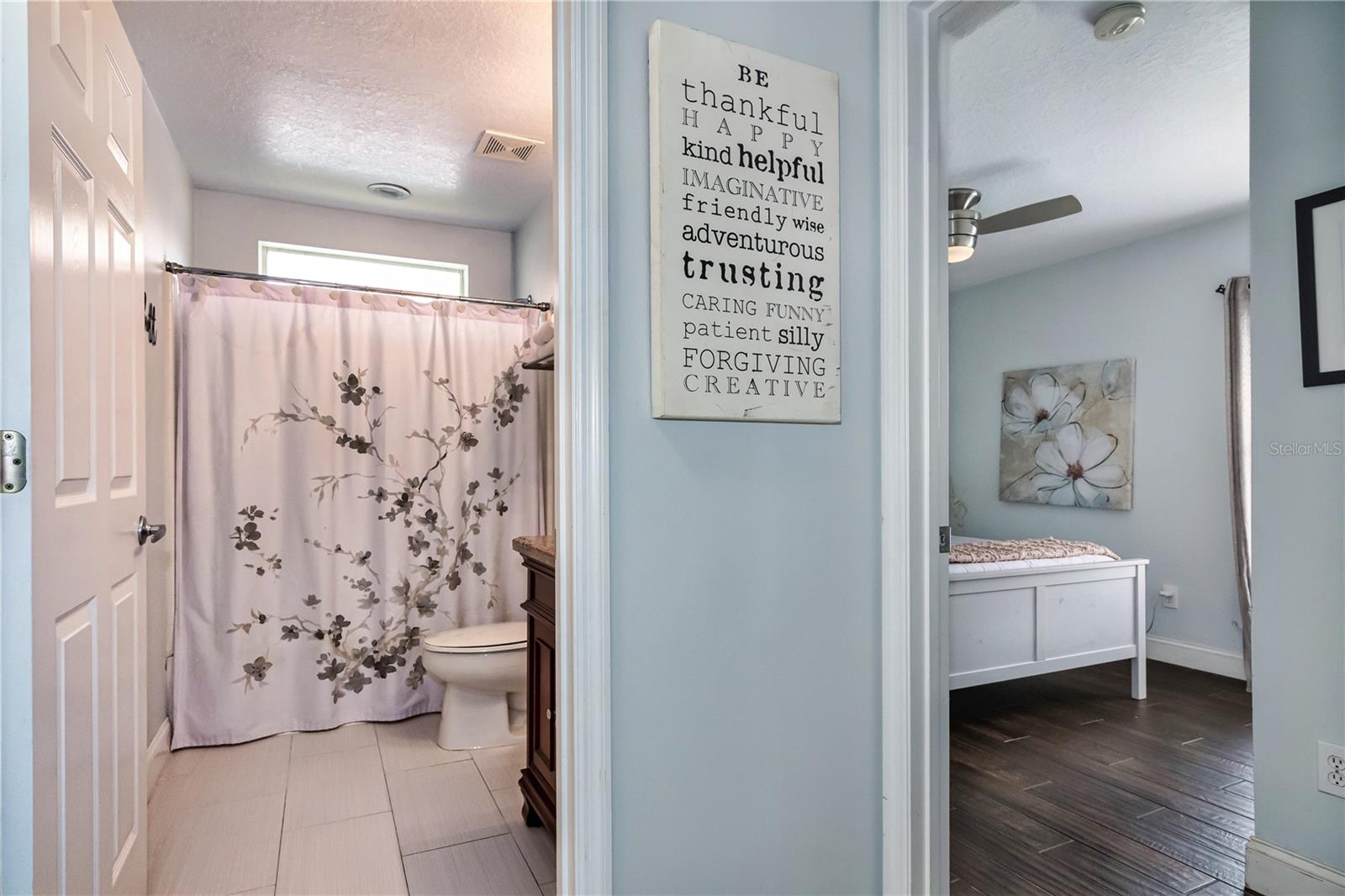 AVIANA PH 01 - Residential