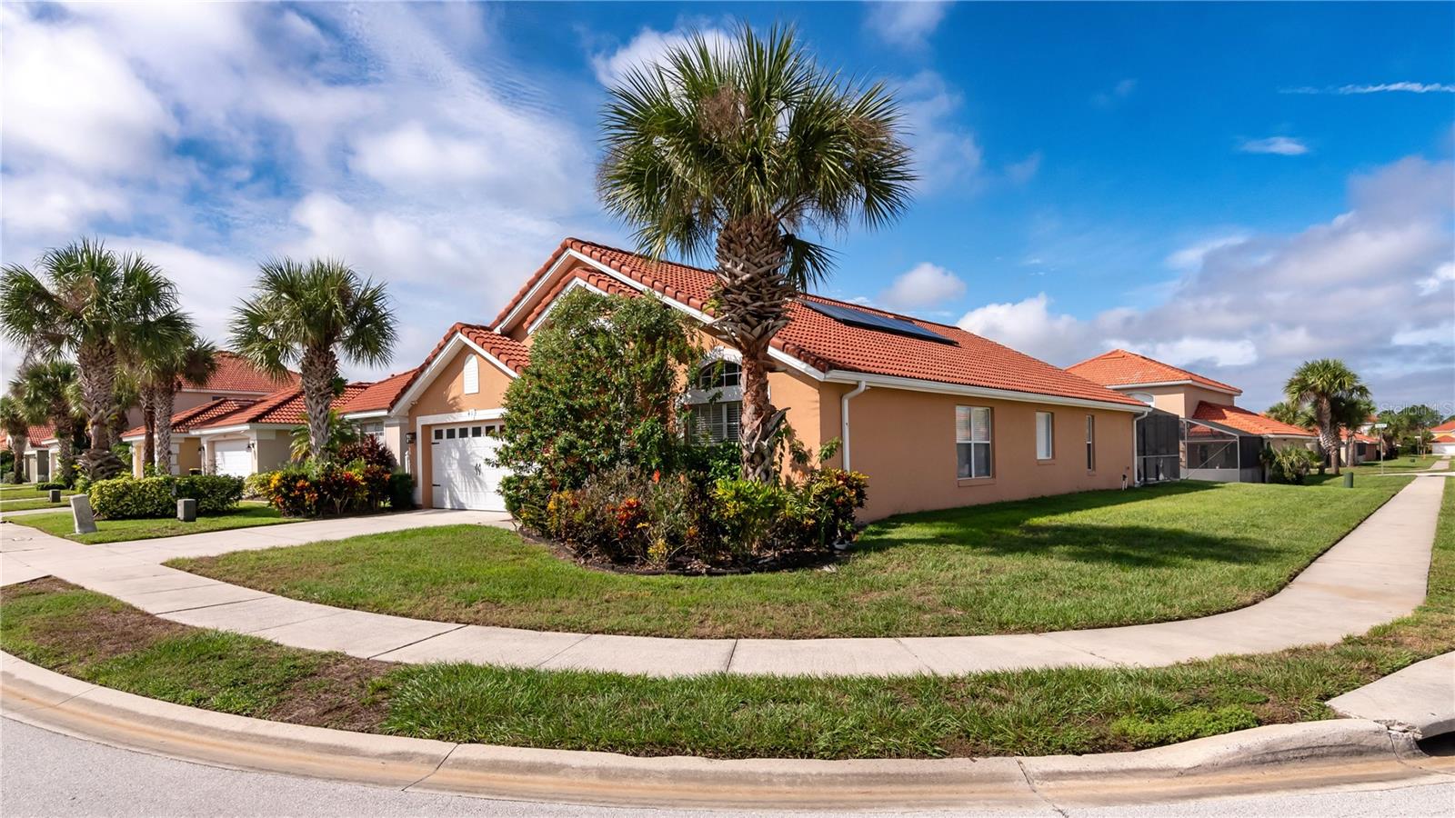 AVIANA PH 01 - Residential