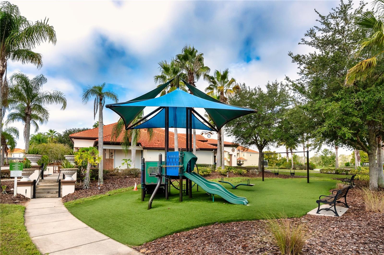 AVIANA PH 01 - Residential