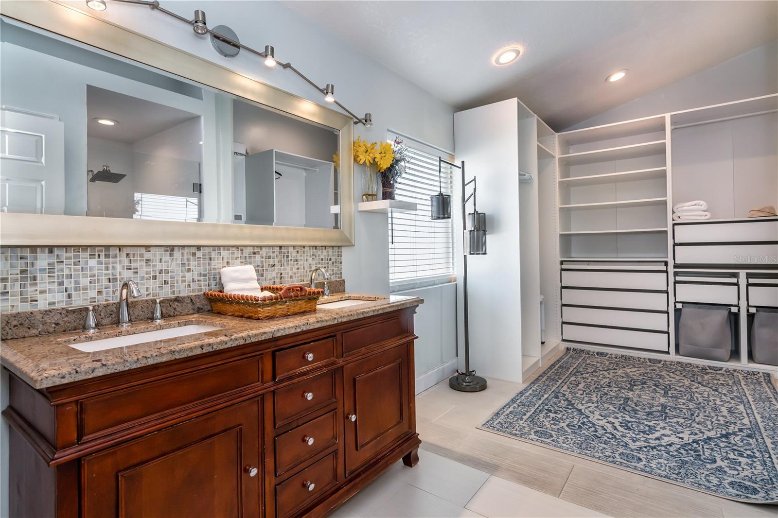 AVIANA PH 01 - Residential