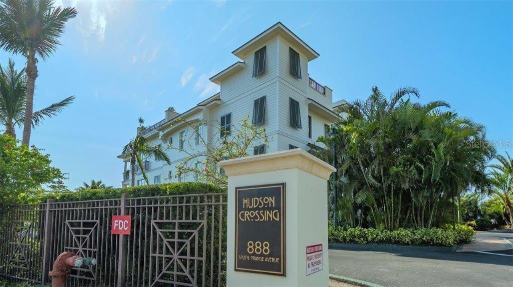 888 S ORANGE AVENUE 3D