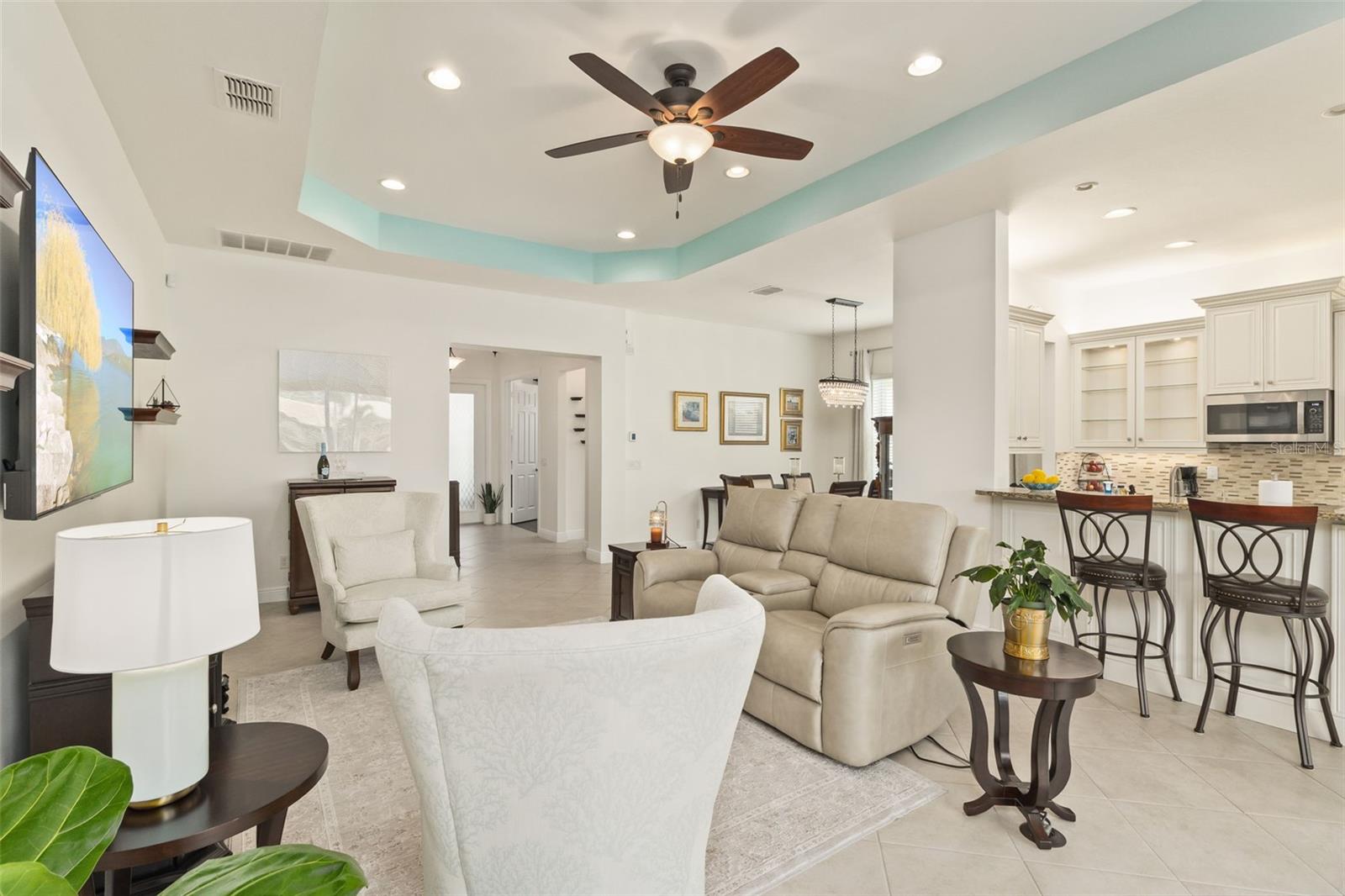 VALENCIA LAKES TR J PH 2 - Residential