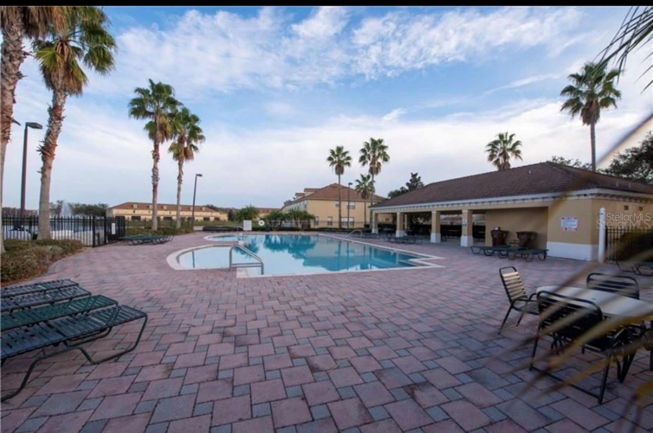 TOWNHOMES OF FLORA RIDGE - Residential Lease