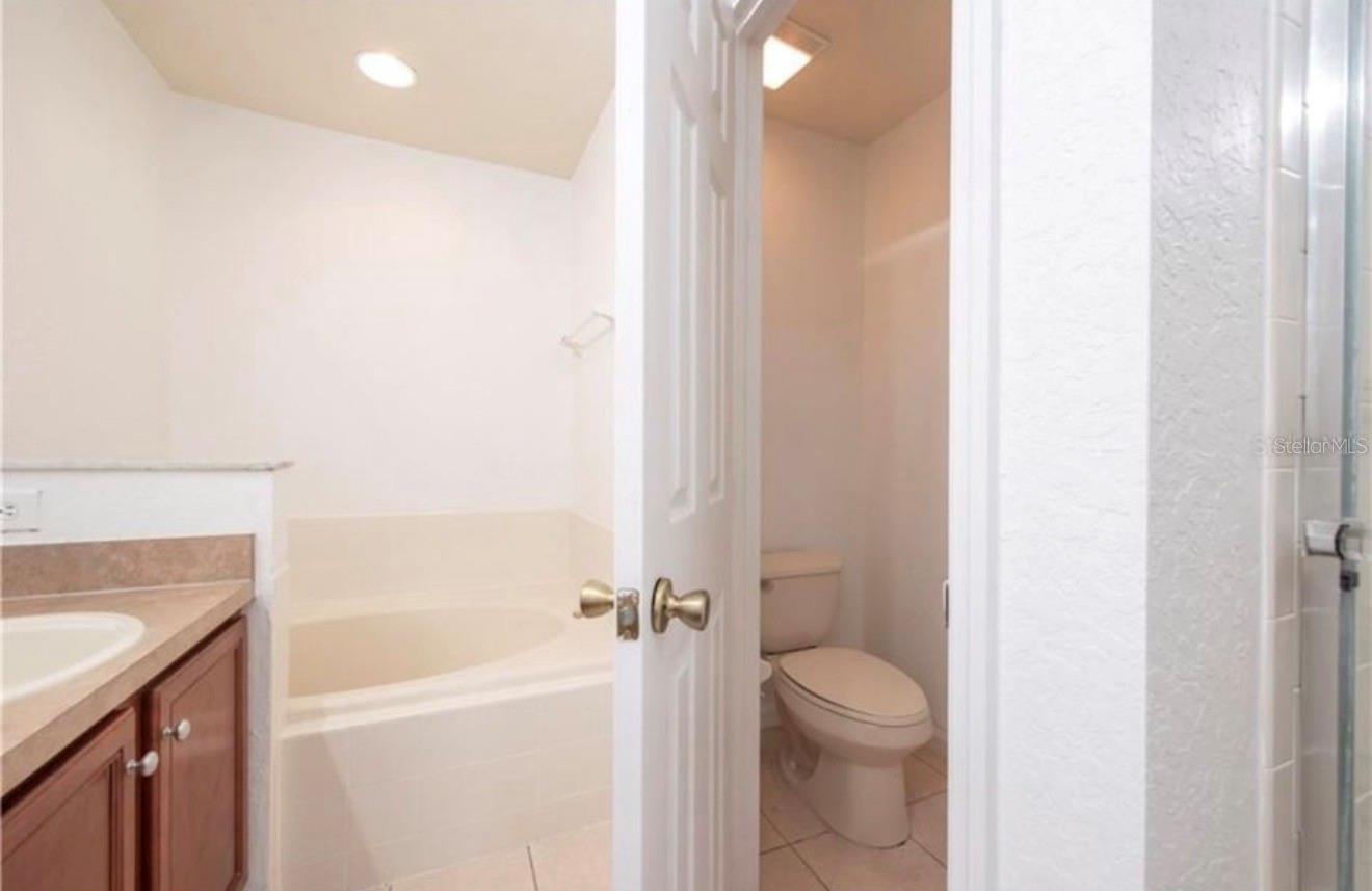 TOWNHOMES OF FLORA RIDGE - Residential Lease