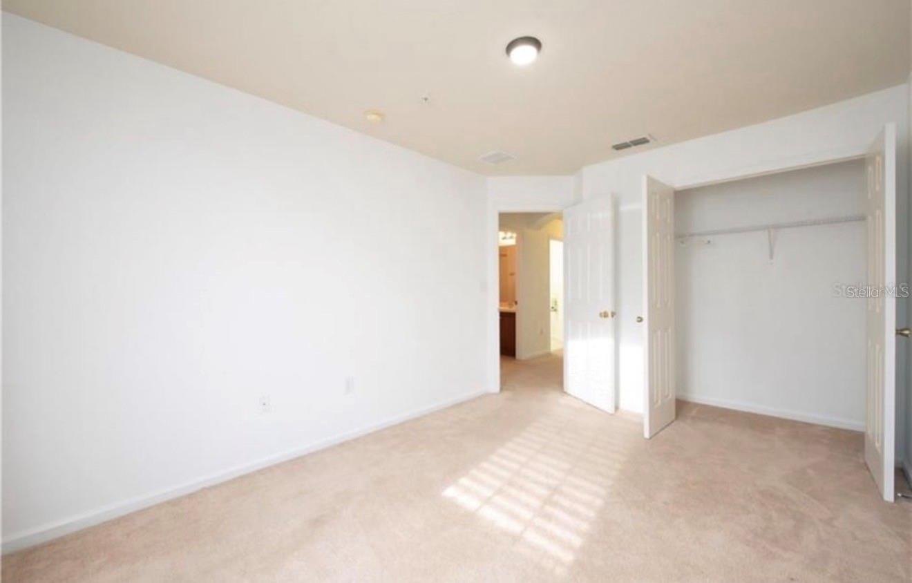 TOWNHOMES OF FLORA RIDGE - Residential Lease