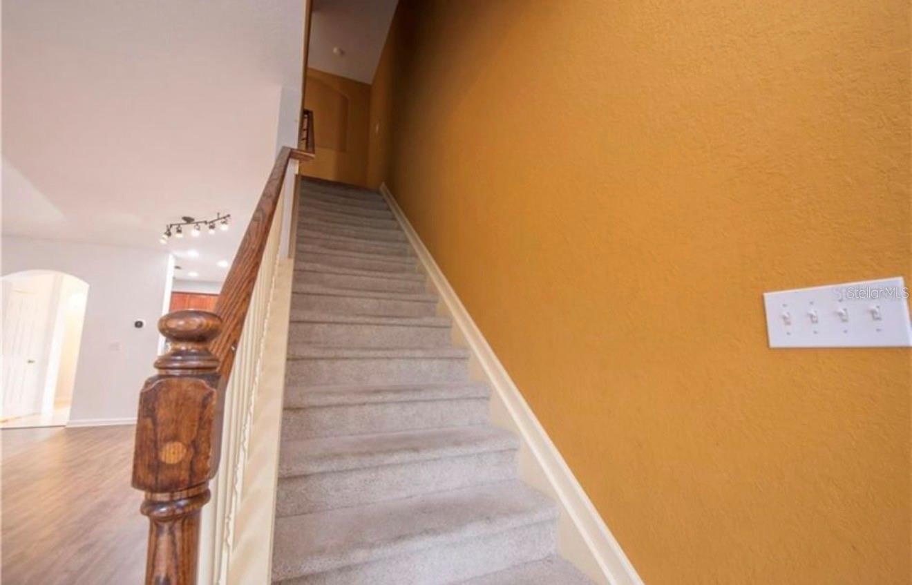 TOWNHOMES OF FLORA RIDGE - Residential Lease