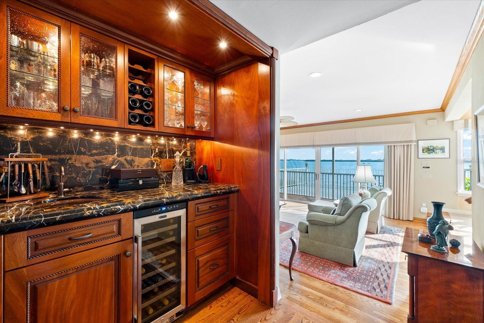 TIDY ISLAND PH II - Residential