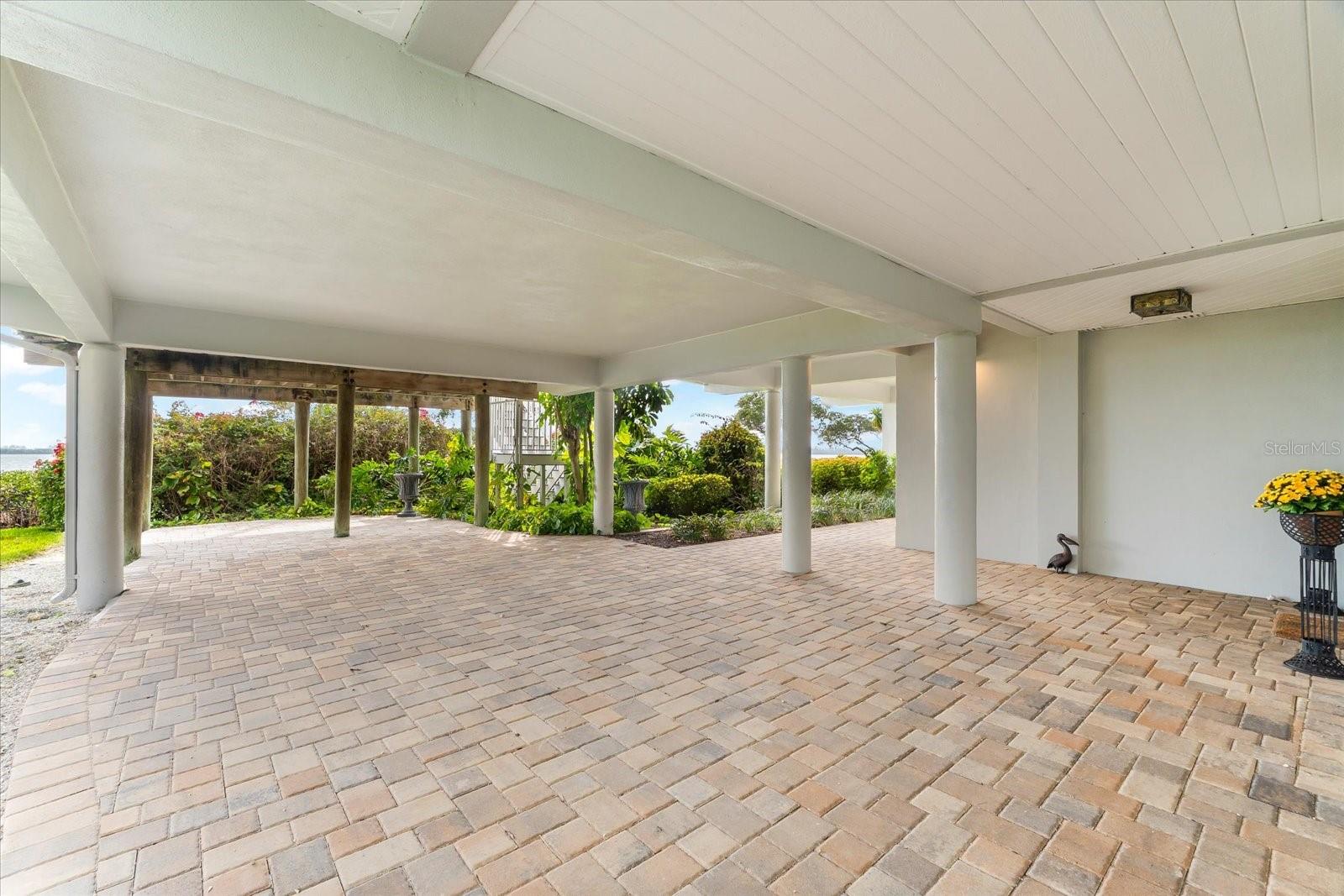 TIDY ISLAND PH II - Residential