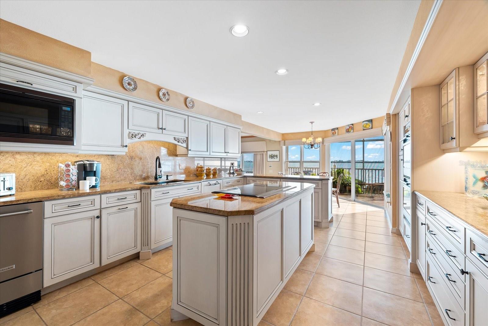 TIDY ISLAND PH II - Residential