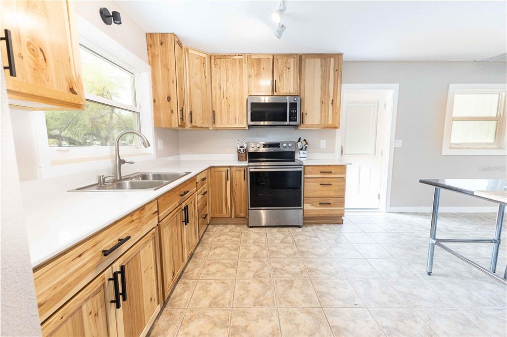 Photo of 5175 Azalea Circle, Dade City, FL 33523 (MLS # G5111707)