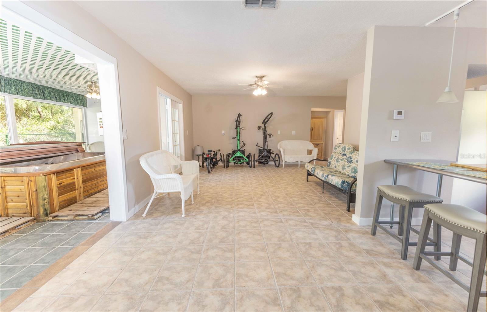 5175 AZALEA CIRCLE