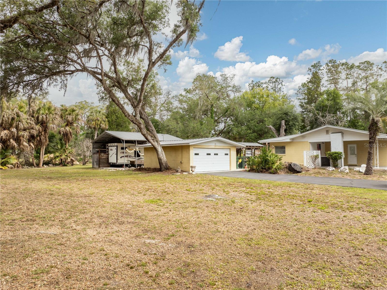 LAKEWOOD - Residential
