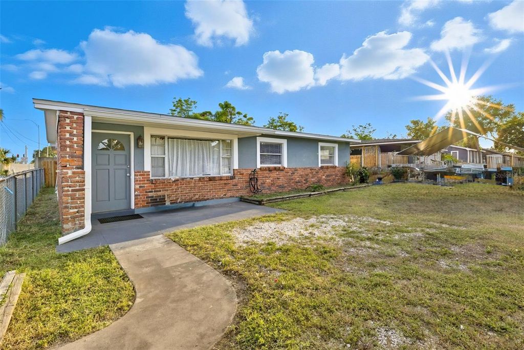 Photo of 319 E 119th Avenue, Tampa, FL 33612 (MLS # TB8430001)