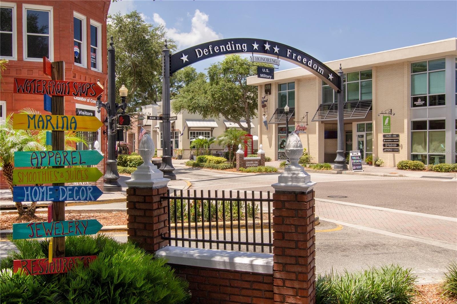 VICTORIA PALMS CONDO - Residential