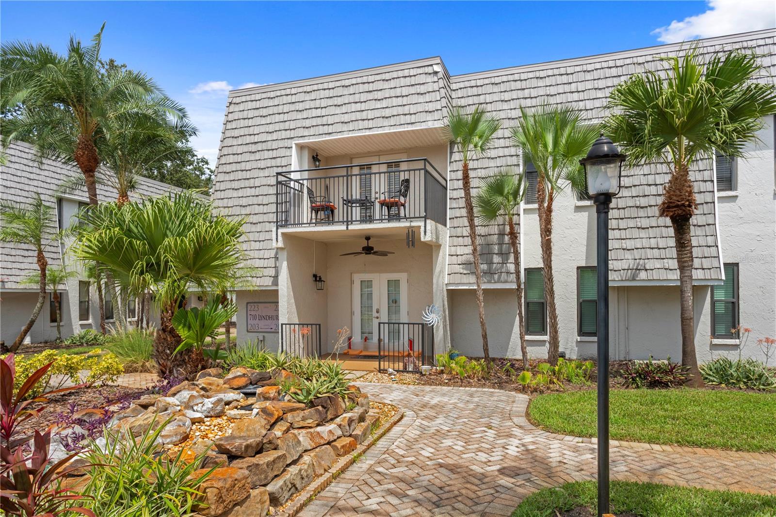 VICTORIA PALMS CONDO - Residential
