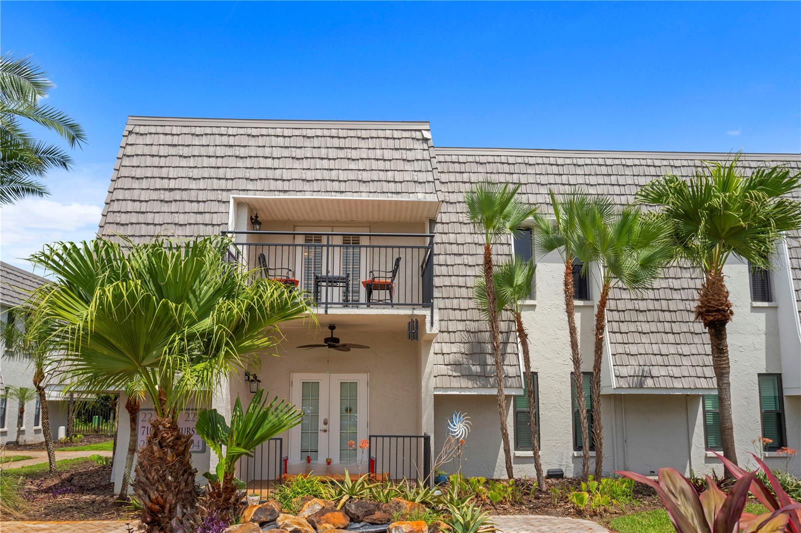 Beautiful 2nd Story End Unit Condo in the Heart of Dunedin!
Welcome to Victoria Palms — a highly desirable community just steps from the Pinellas Trail, Toronto Blue Jays Stadium, and all that vibrant Downtown Dunedin has to offer.
This spacious 2-bedroom, 2-bath end unit condo is located on the second floor and features a charming patio with French doors that open to a peaceful wooded backdrop. Inside, you’ll find large tile and LVT flooring throughout, crown molding, and fresh neutral paint.
The kitchen boasts granite countertops, wood cabinetry, and updated appliances. The master suite includes a large walk-in closet, a spacious bathroom with granite vanity, a walk-in shower with glass doors, and a convenient stackable washer and dryer. Both bathrooms are beautifully updated.
Additional highlights:
Condo fees cover pool, landscaping, water, sewer, trash, cable, internet, roof & management — only pay electric!
Pet-friendly and golf cart-friendly community
Resort-style amenities including a pool, recreation room, and fitness center
Flexible leasing: can be rented in 3-month increments with no waiting period
No age restrictions
Enjoy carefree living less than 1 mile from Downtown Dunedin’s shops, dining, restaurants, breweries and entertainment.
Schedule your private showing today!