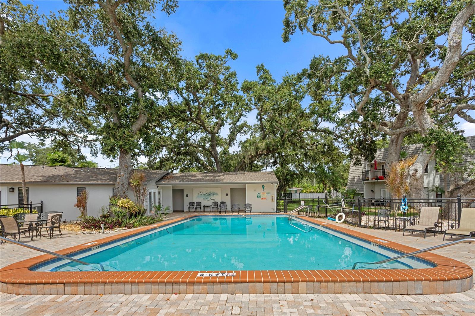 VICTORIA PALMS CONDO - Residential
