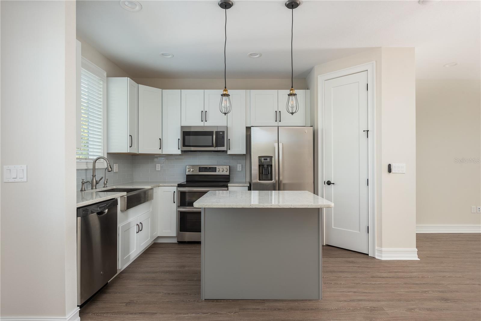 1527 N MORGAN STREET