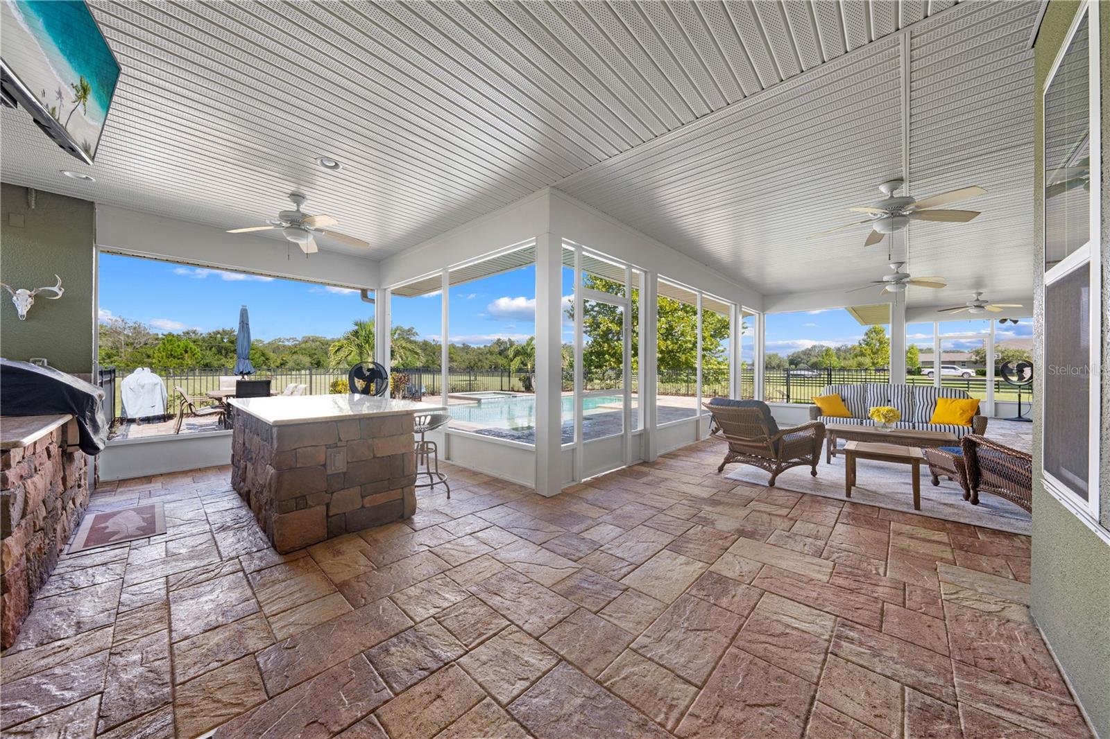 BRIDLE PATH ESTATES - Residential