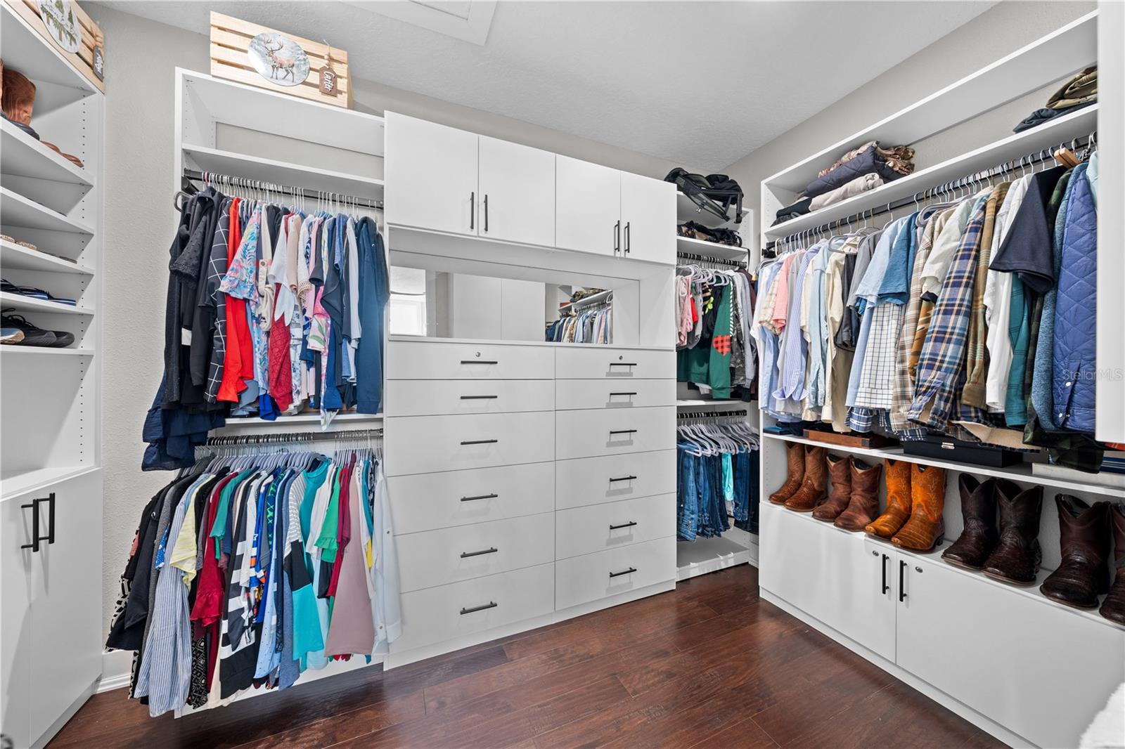 BRIDLE PATH ESTATES - Residential