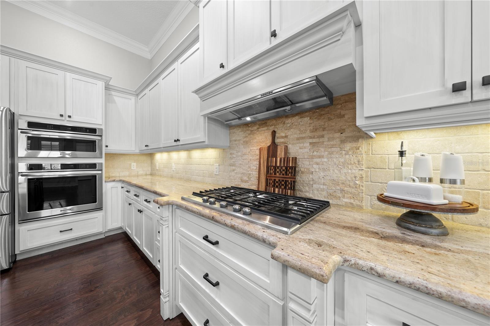 BRIDLE PATH ESTATES - Residential