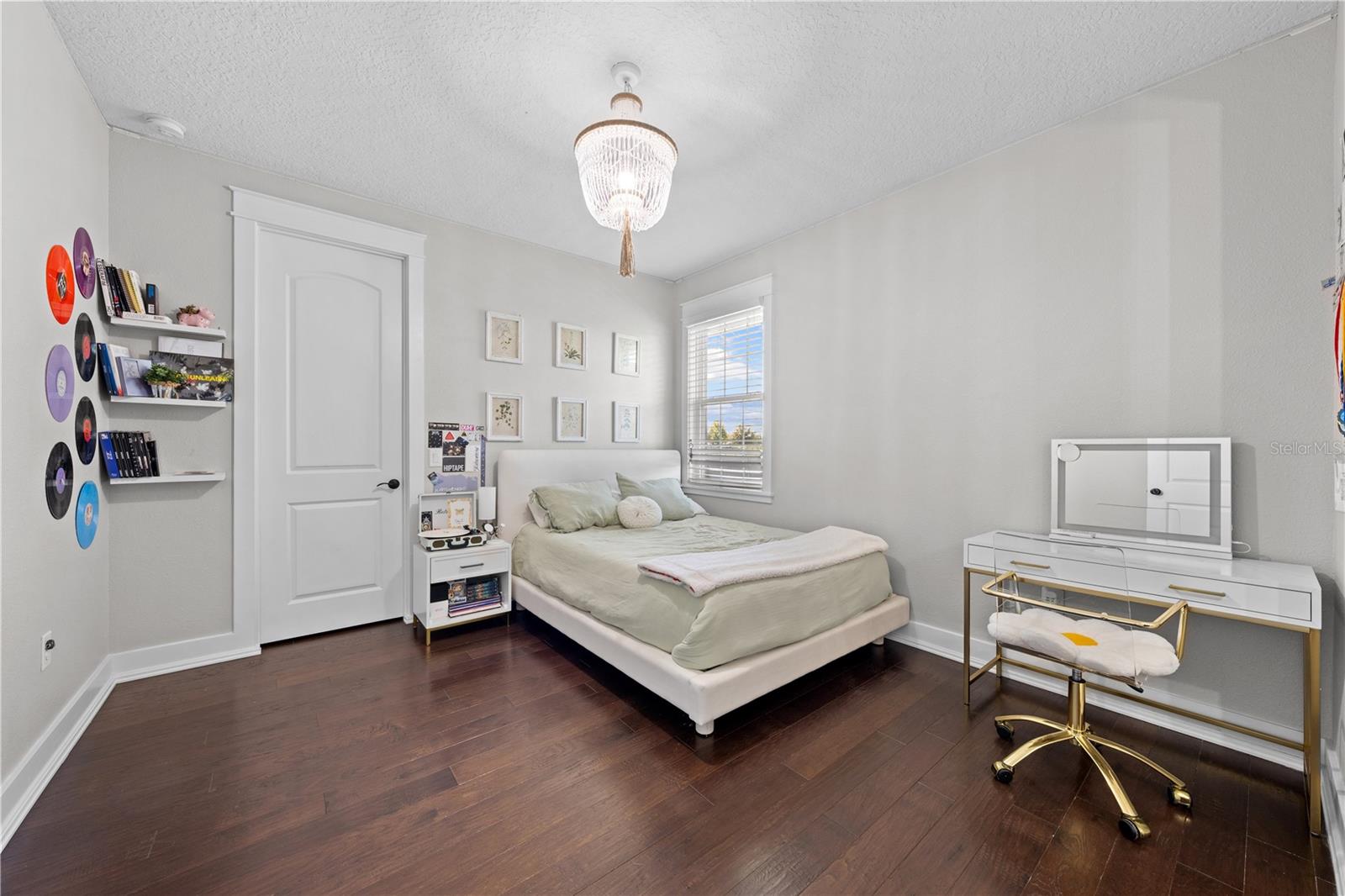 BRIDLE PATH ESTATES - Residential