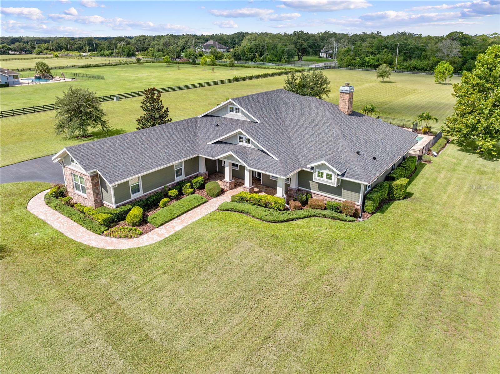 BRIDLE PATH ESTATES - Residential