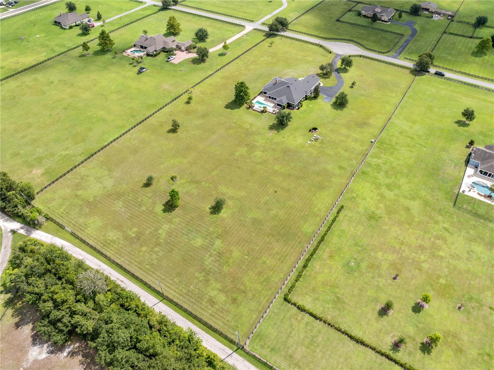 BRIDLE PATH ESTATES - Residential