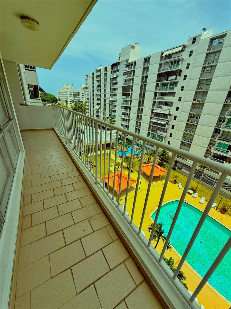 6400 ISLA VERDE AVENUE 6 J