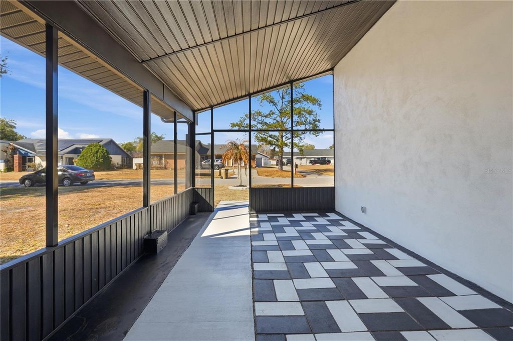 Photo of 811 E Flag Lane, Kissimmee, FL 34759 (MLS # S5143674)