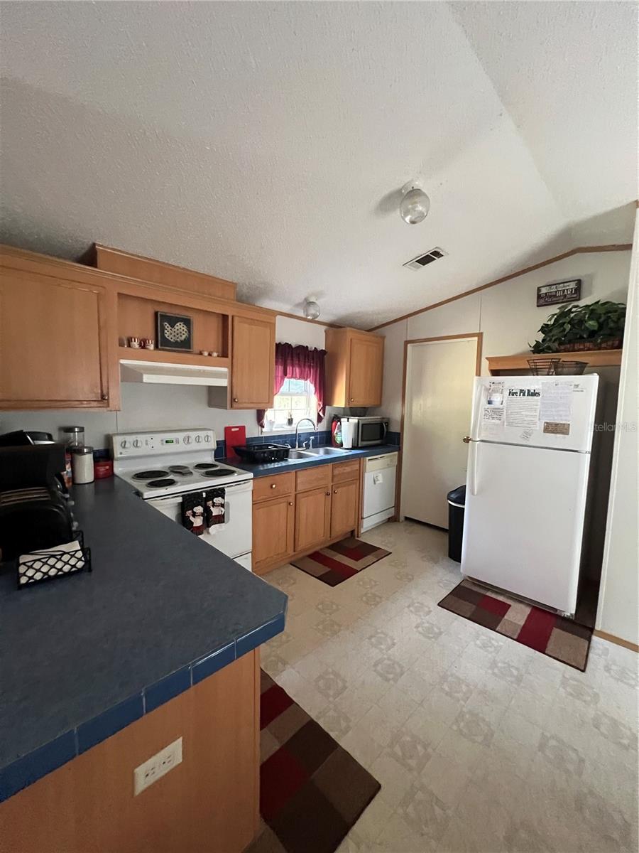 FT WHITE - Residential