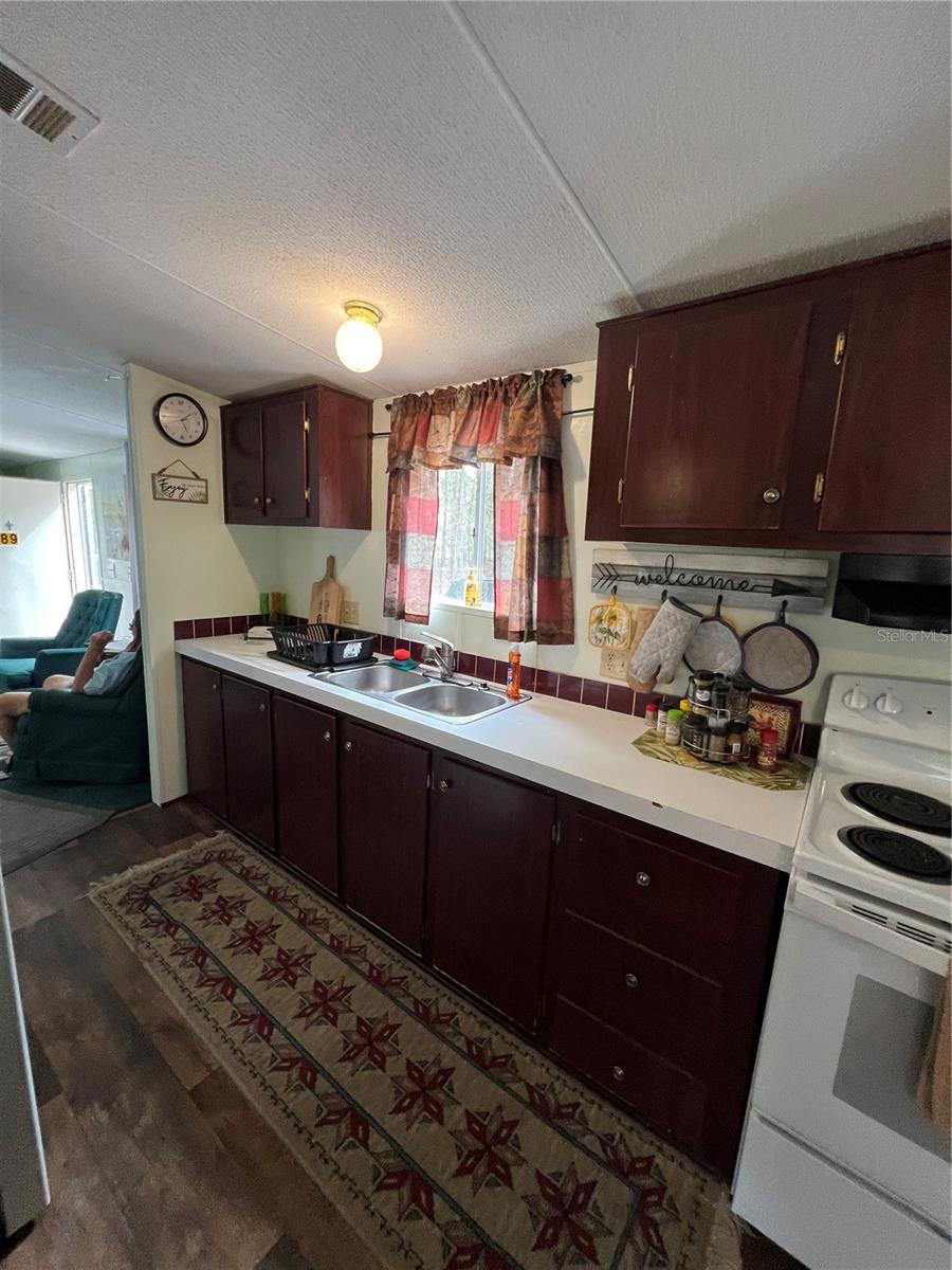 FT WHITE - Residential