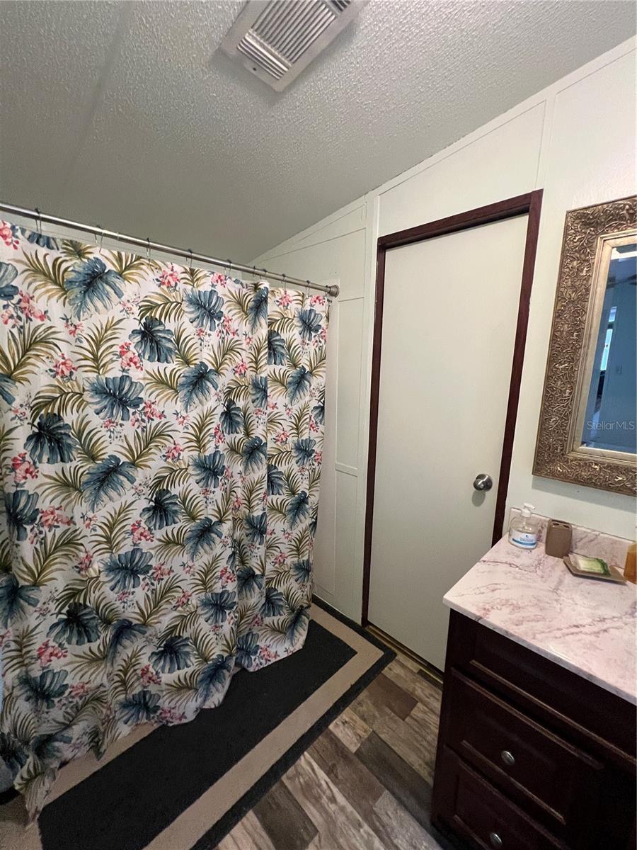 FT WHITE - Residential