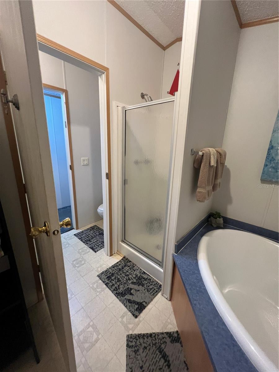 FT WHITE - Residential