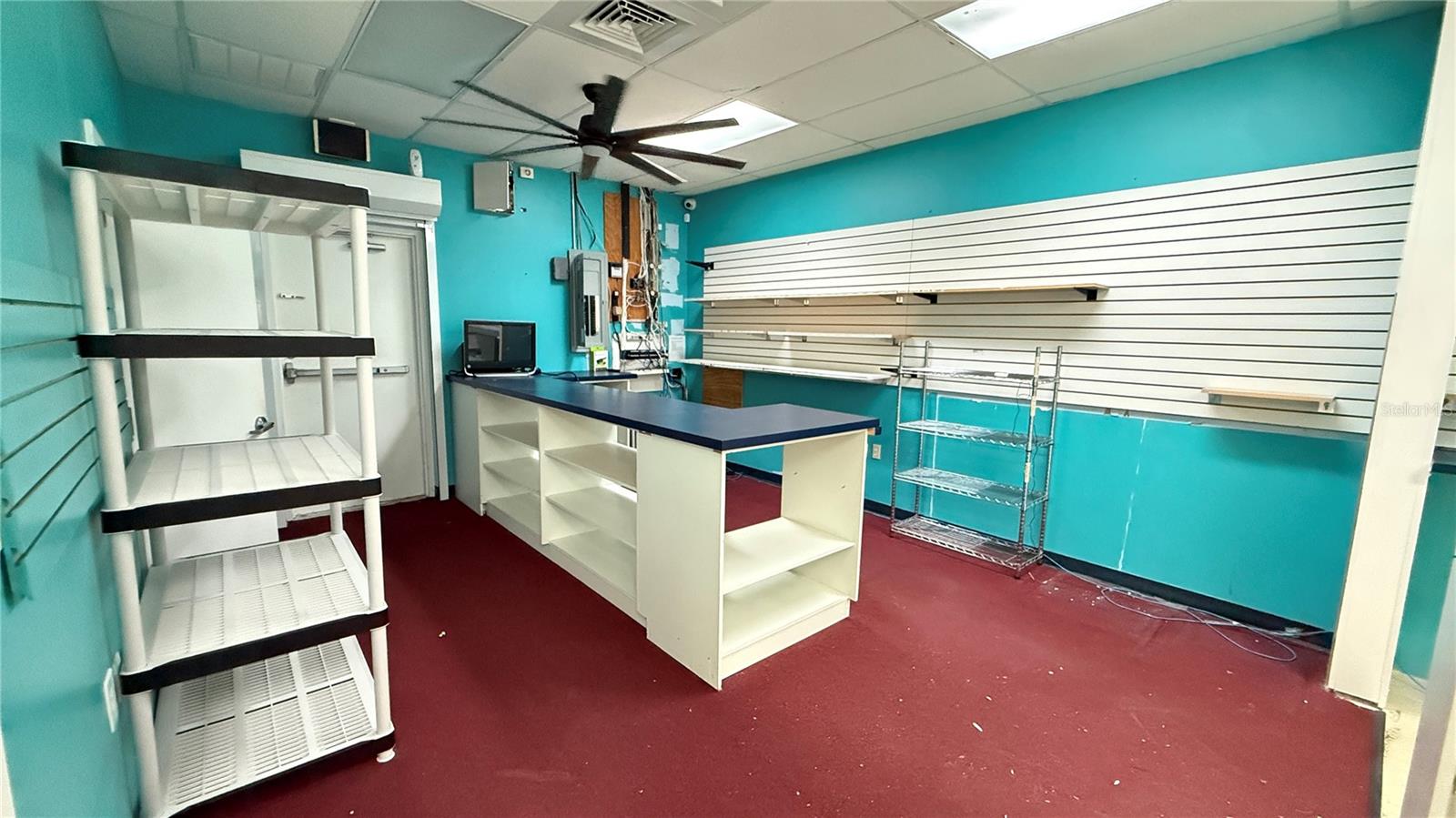 SEA CREST SHOPPING CENTER - Commercial Lease