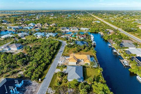 A home in PORT CHARLOTTE