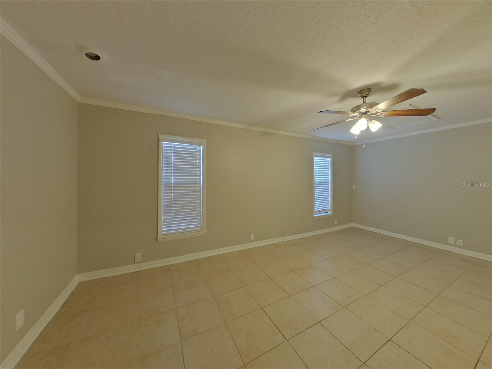 THE GROVES NORTH - Residential Lease