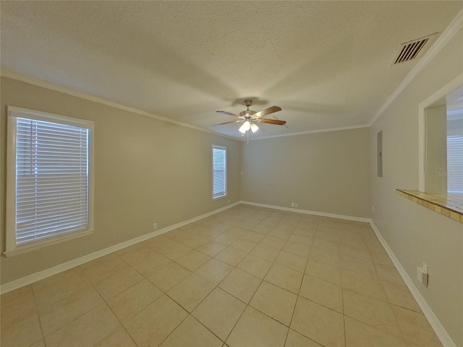 THE GROVES NORTH - Residential Lease