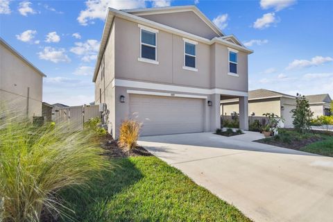 A home in PALMETTO