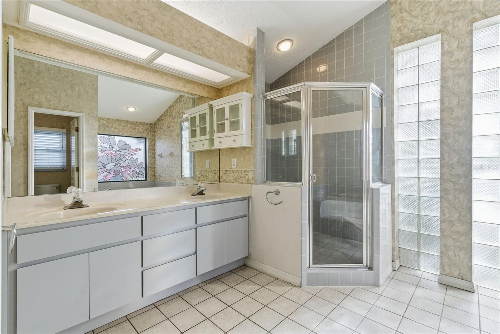 SUGARLOAF RIDGE - Residential