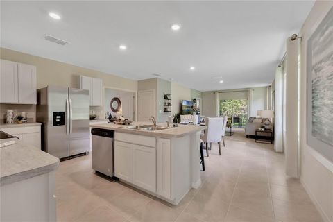 A home in DELAND